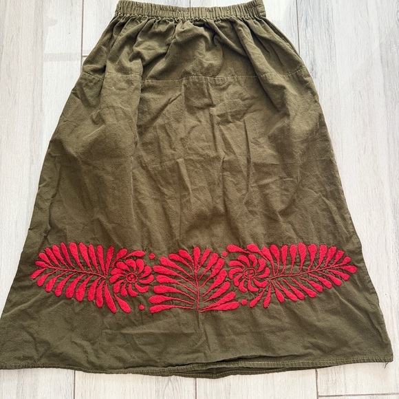 Khaki Green Embroidered Elastic Waist Skirt Womens Small Floral Mexican - Picture 1 of 7
